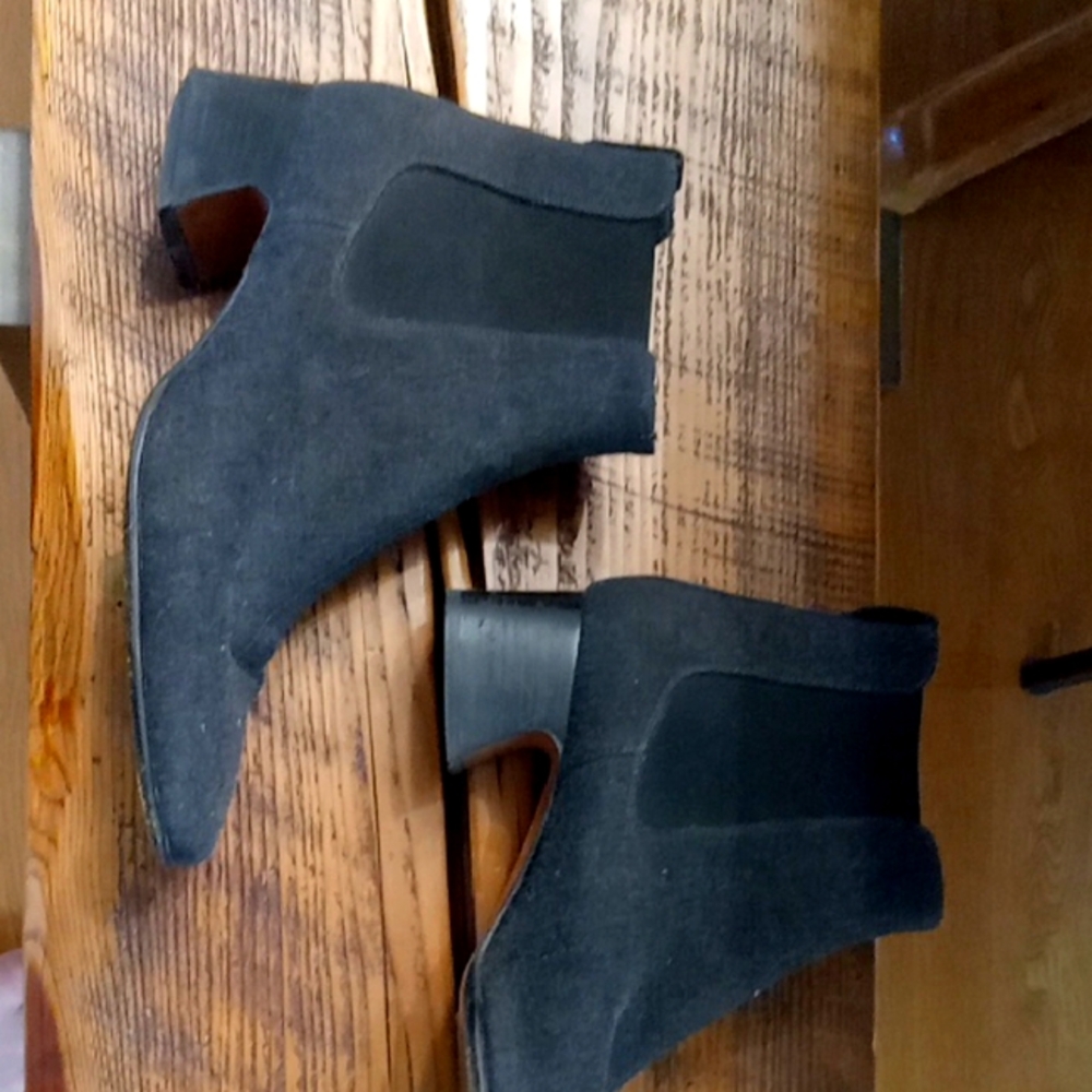 Donald J Pliner Pull On Fabric Booties
